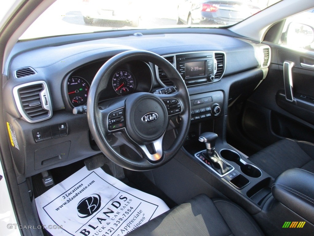 2019 Sportage LX - Clear White / Black photo #6