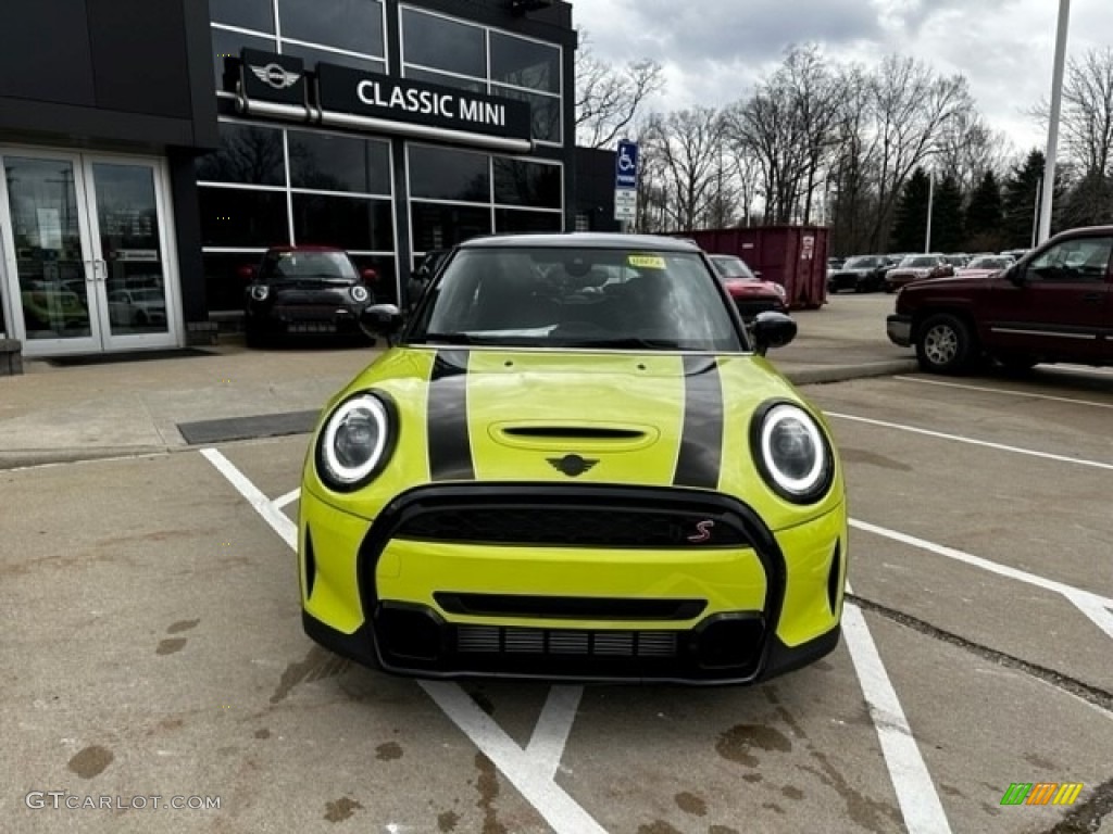 2023 Hardtop Cooper S 2 Door - Zesty Yellow / Carbon Black photo #2