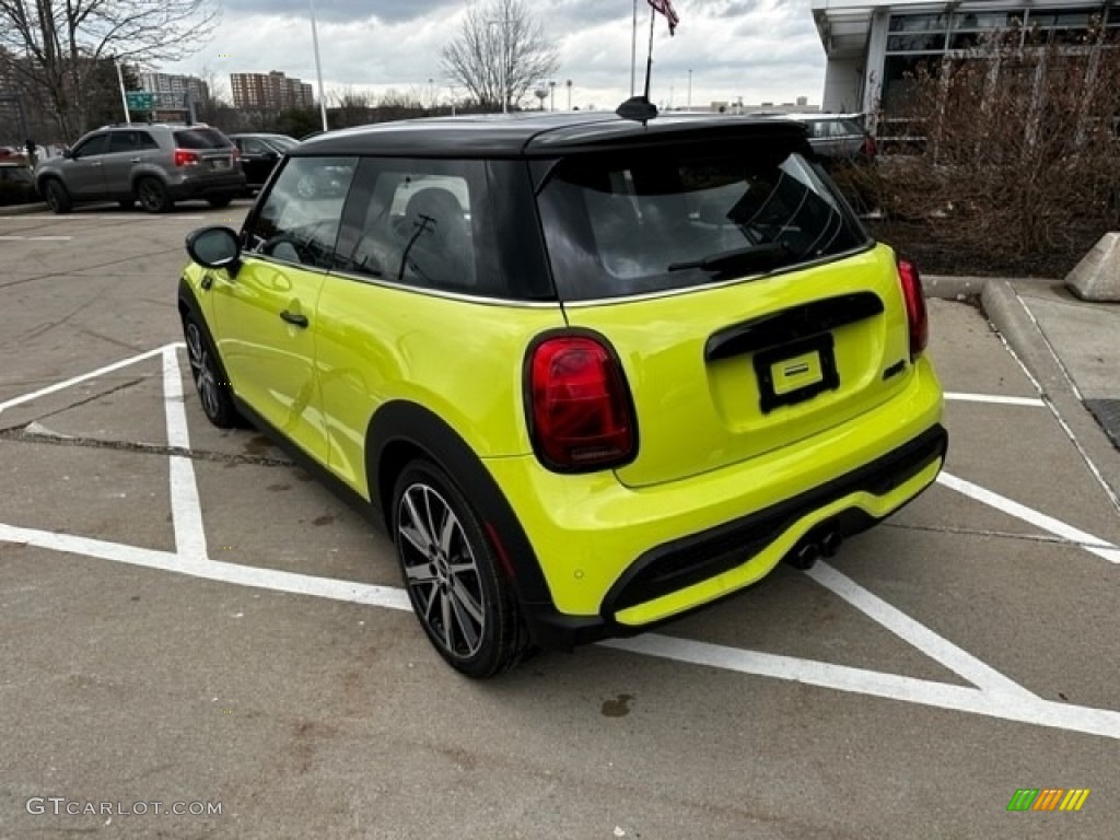 2023 Hardtop Cooper S 2 Door - Zesty Yellow / Carbon Black photo #4