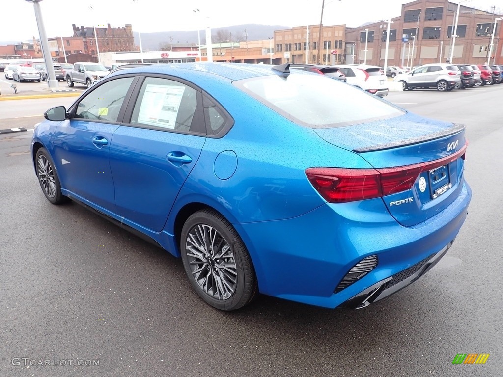 2023 Forte GT-Line - Sporty Blue / Black photo #6