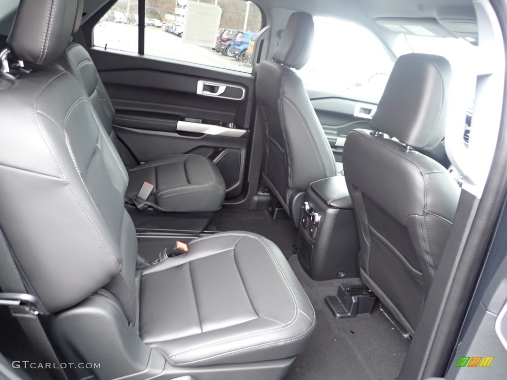 2022 Ford Explorer XLT 4WD Rear Seat Photo #145499155