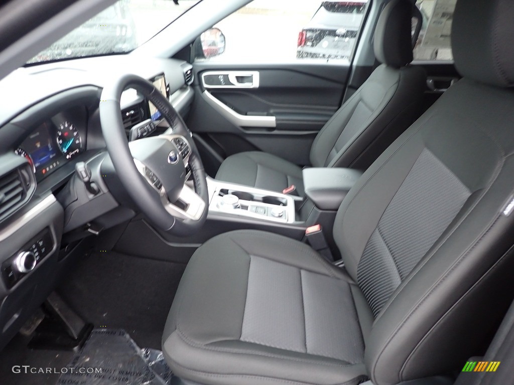 2022 Ford Explorer XLT 4WD Front Seat Photos