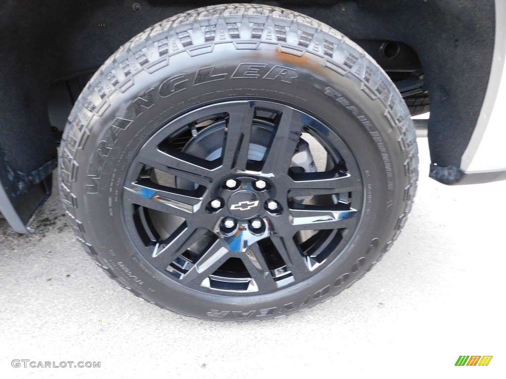 2022 Chevrolet Silverado 1500 RST Crew Cab 4x4 Wheel Photos