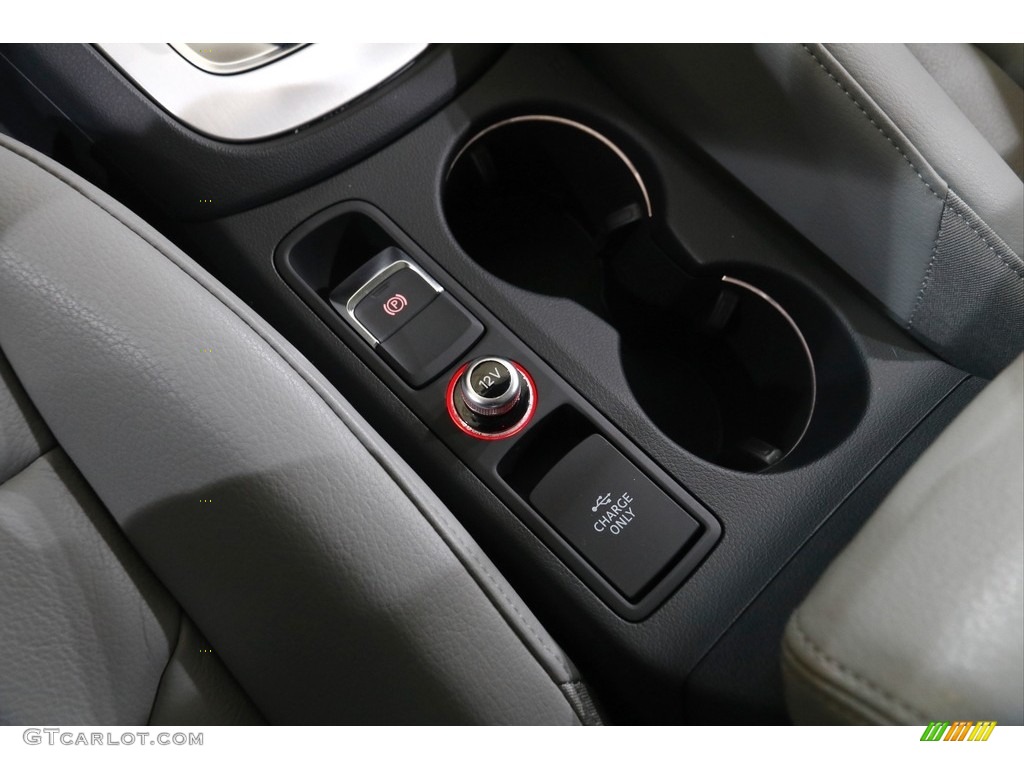 2018 Q3 2.0 TFSI Premium - Utopia Blue Metallic / Rock Gray photo #15