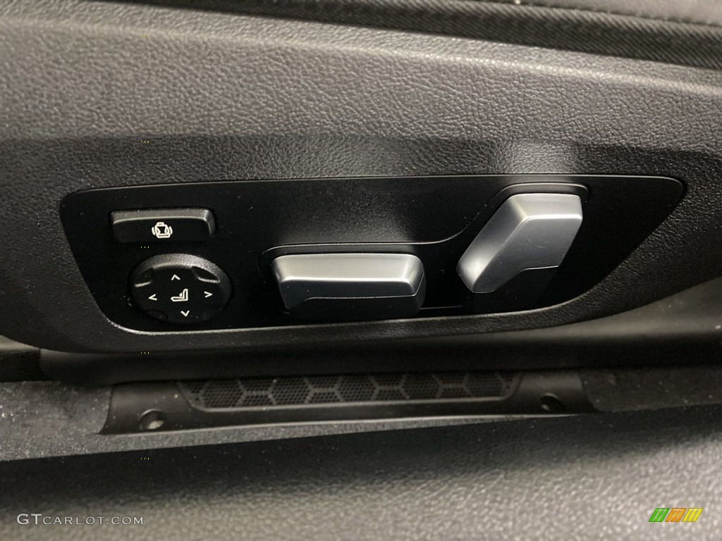 2020 BMW 8 Series 840i Coupe Controls Photo #145500691