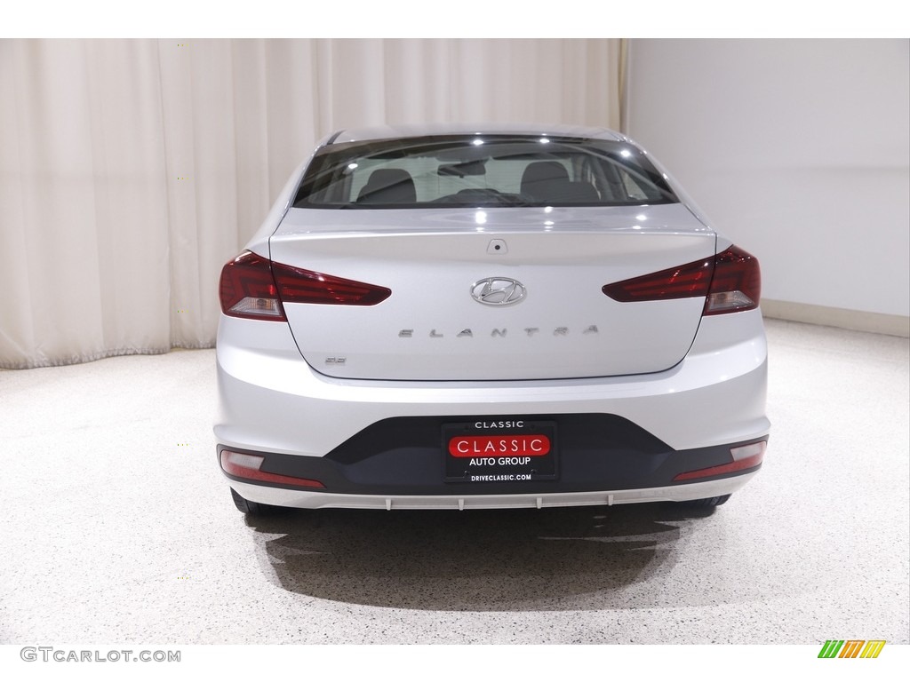 2020 Elantra SE - Symphony Silver / Black photo #18