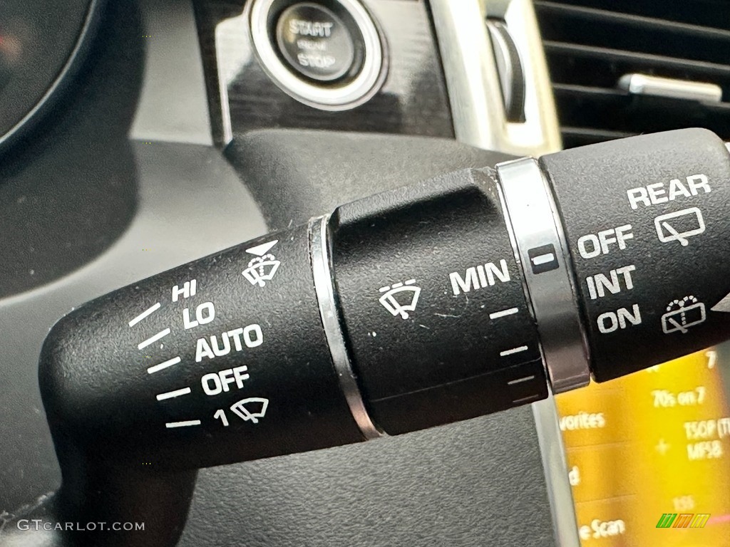 2017 Land Rover Range Rover Evoque HSE Dynamic Controls Photo #145501471