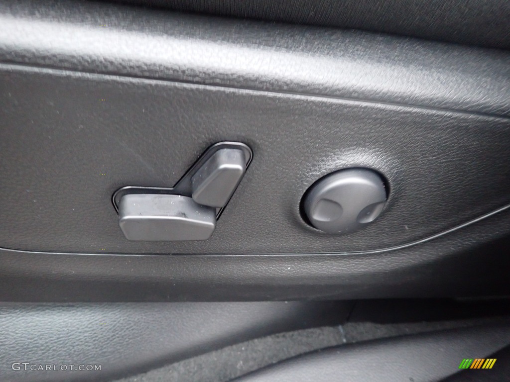 2023 Ram 1500 Big Horn Night Edition Crew Cab 4x4 Controls Photo #145502758