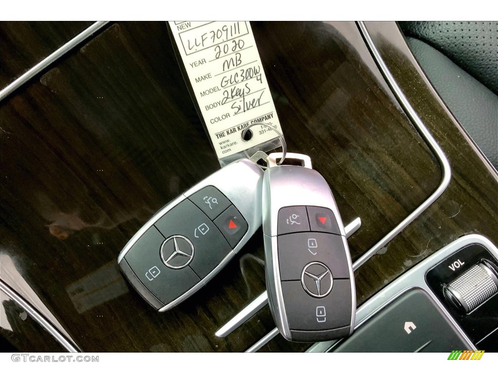 2020 GLC 300 4Matic - Iridium Silver Metallic / Black photo #11