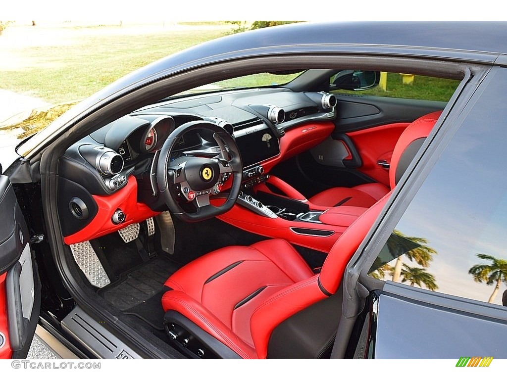 Rosso Ferrari Interior 2017 Ferrari GTC4Lusso Standard GTC4Lusso Model Photo #145506240