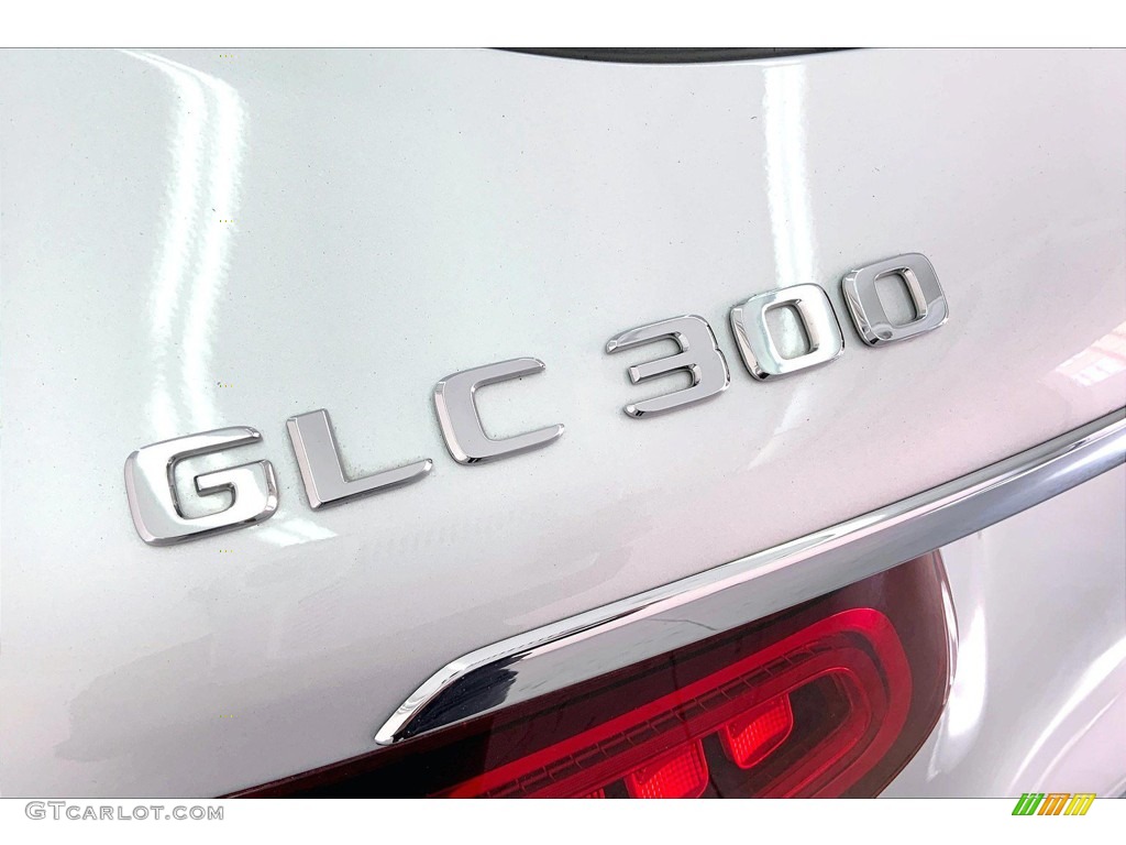 2020 GLC 300 4Matic - Iridium Silver Metallic / Black photo #31
