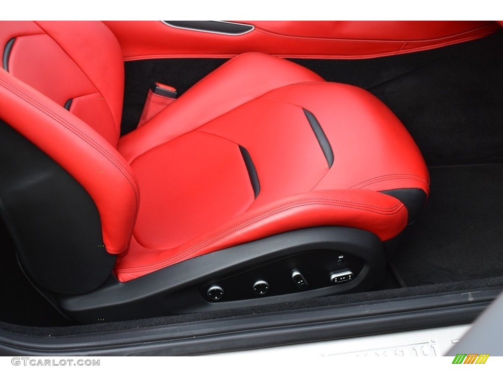 2017 Ferrari GTC4Lusso Standard GTC4Lusso Model Front Seat Photo #145506387