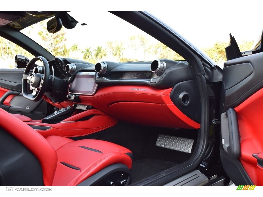 2017 Ferrari GTC4Lusso Standard GTC4Lusso Model Rosso Ferrari Dashboard Photo #145506437