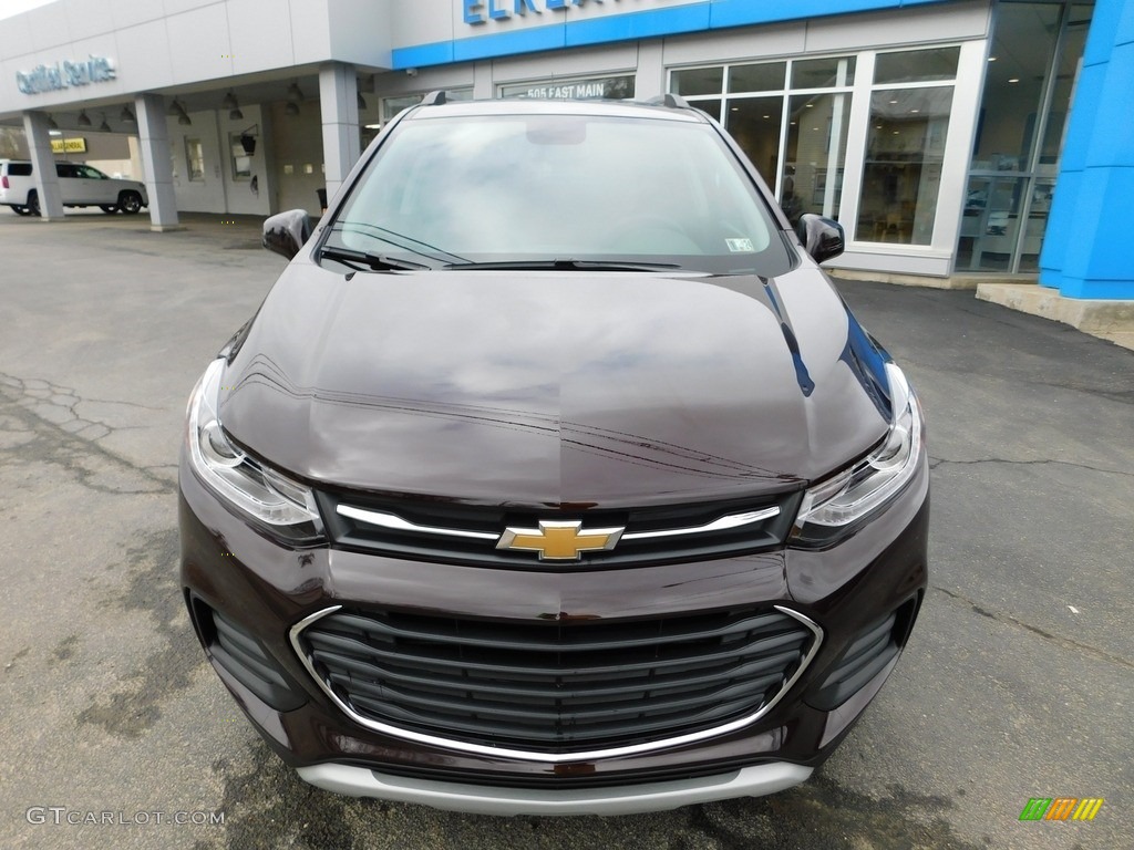 2022 Trax LT AWD - Black Cherry Metallic / Jet Black photo #3