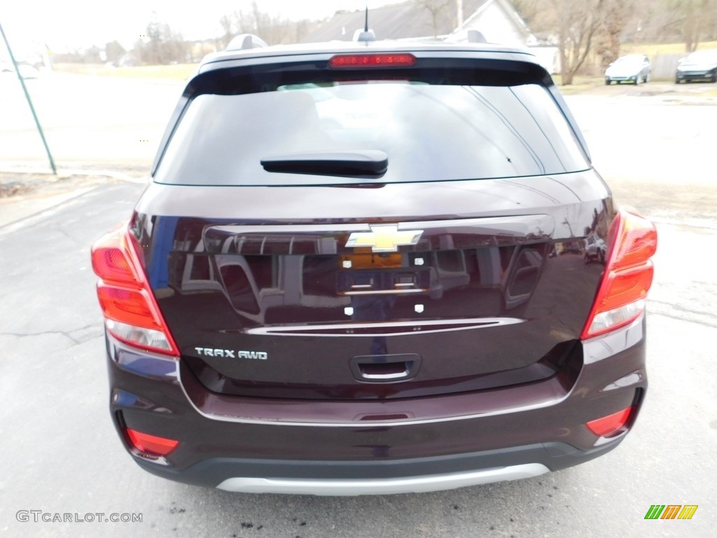 2022 Trax LT AWD - Black Cherry Metallic / Jet Black photo #8