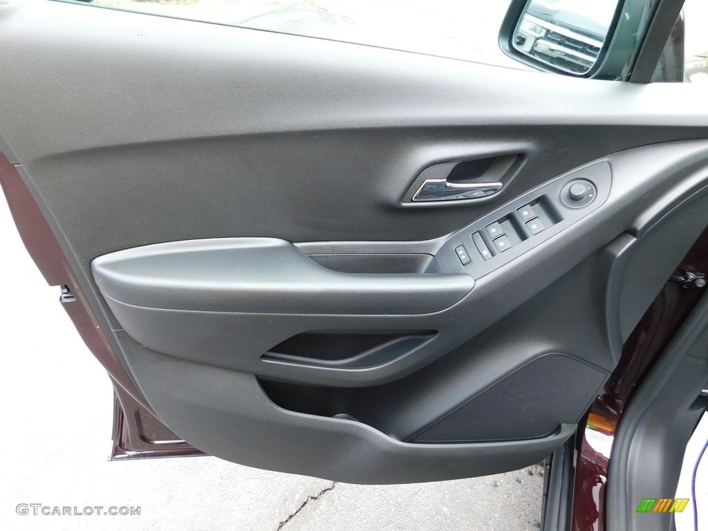 2022 Chevrolet Trax LT AWD Jet Black Door Panel Photo #145506798