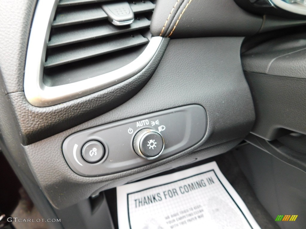 2022 Trax LT AWD - Black Cherry Metallic / Jet Black photo #22