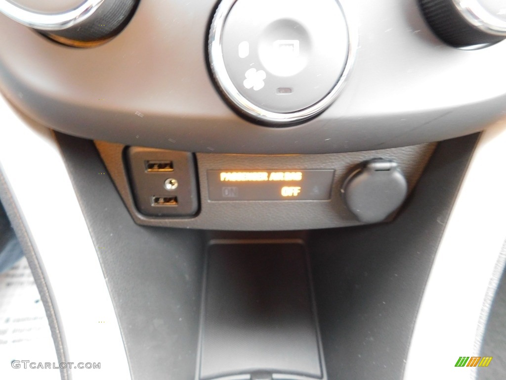 2022 Trax LT AWD - Black Cherry Metallic / Jet Black photo #30