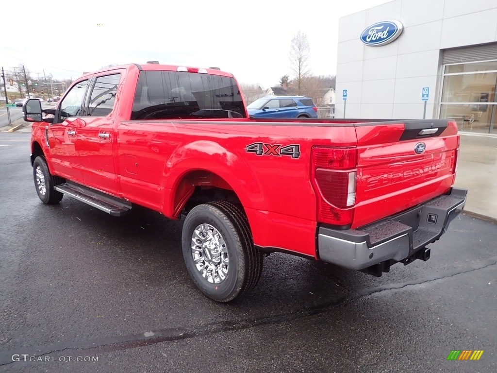 2022 F250 Super Duty XLT Crew Cab 4x4 - Race Red / Medium Earth Gray photo #3