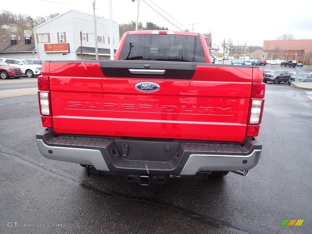 2022 F250 Super Duty XLT Crew Cab 4x4 - Race Red / Medium Earth Gray photo #4
