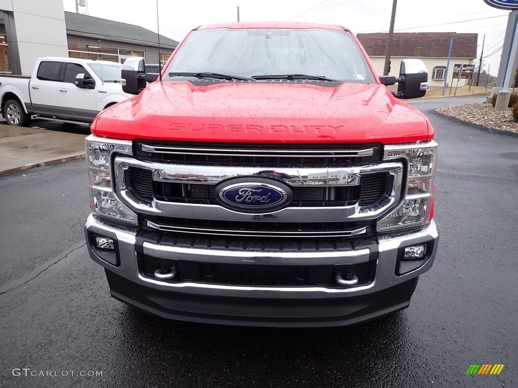 2022 F250 Super Duty XLT Crew Cab 4x4 - Race Red / Medium Earth Gray photo #8