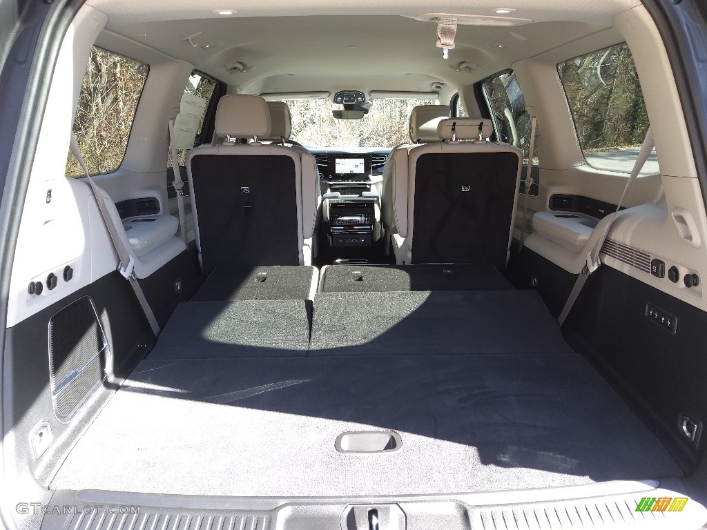 2023 Jeep Wagoneer Series III 4x4 Trunk Photo #145509078