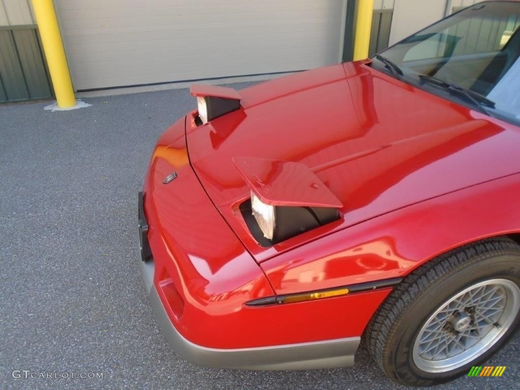 1986 Fiero GT - Red / Gray photo #15