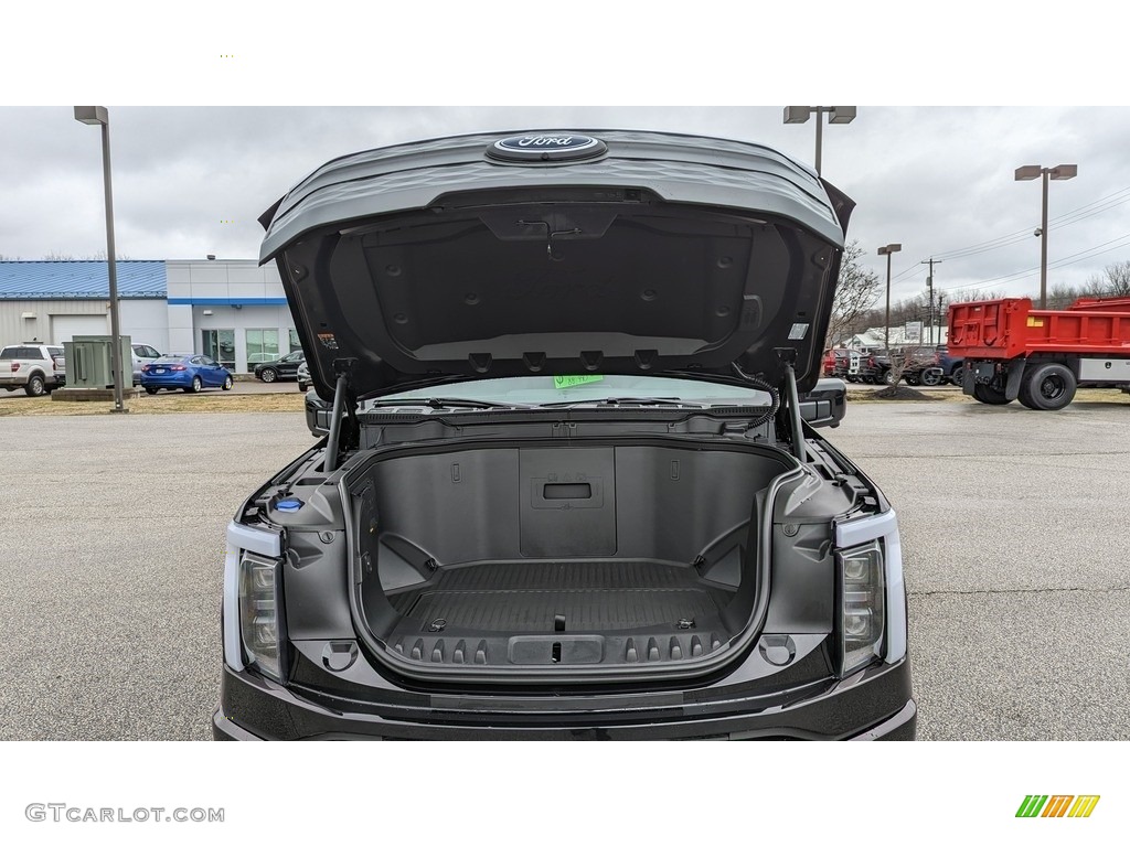 2023 Ford F150 Lightning Lariat 4x4 Trunk Photo #145512132