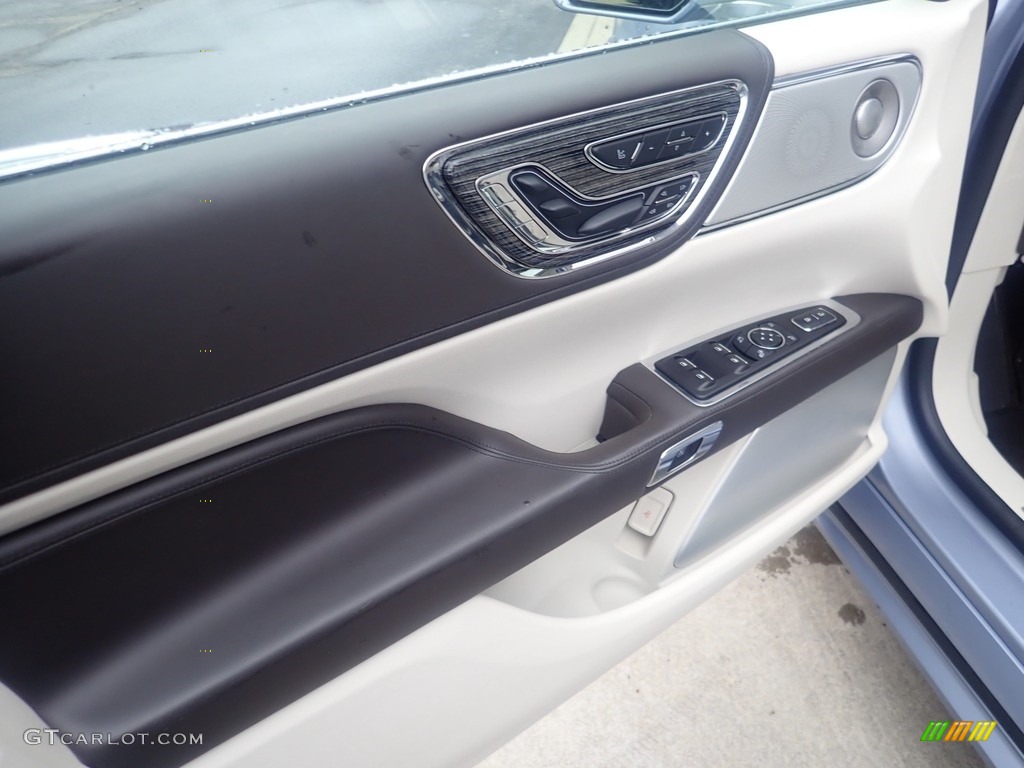 2020 Lincoln Continental Black Label AWD Door Panel Photos
