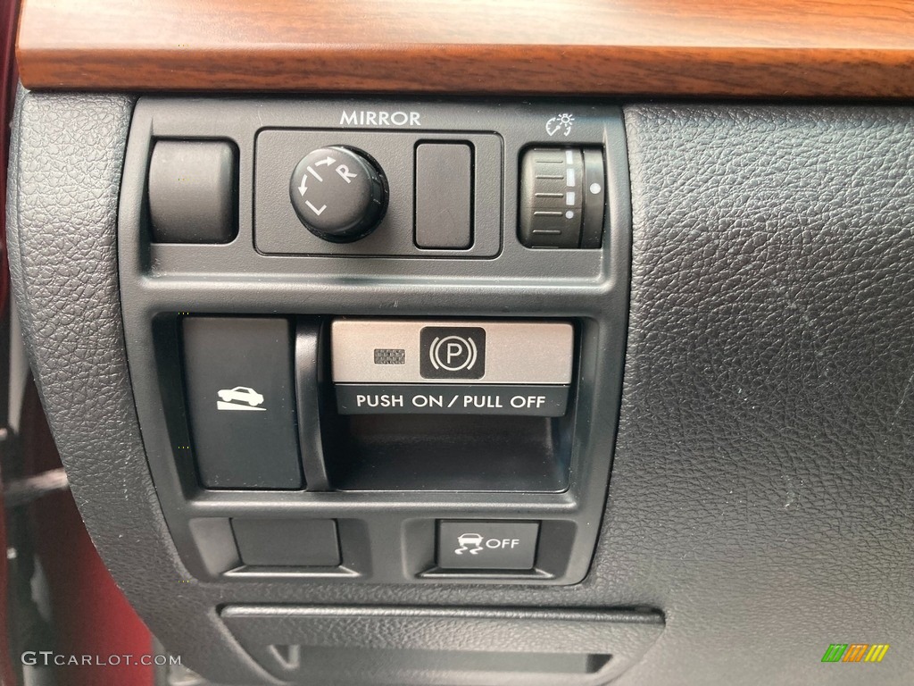 2013 Outback 2.5i Limited - Venetian Red Pearl / Off Black Leather photo #25