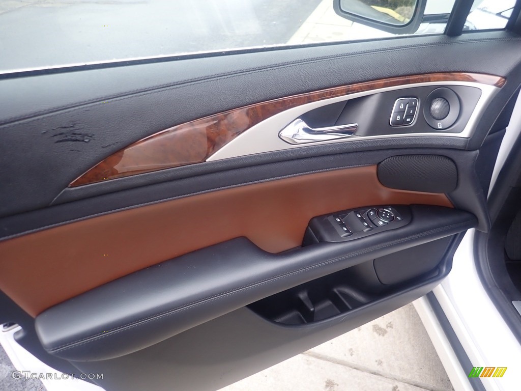 2020 Lincoln MKZ Reserve AWD Ebony/Terracotta Door Panel Photo #145516322