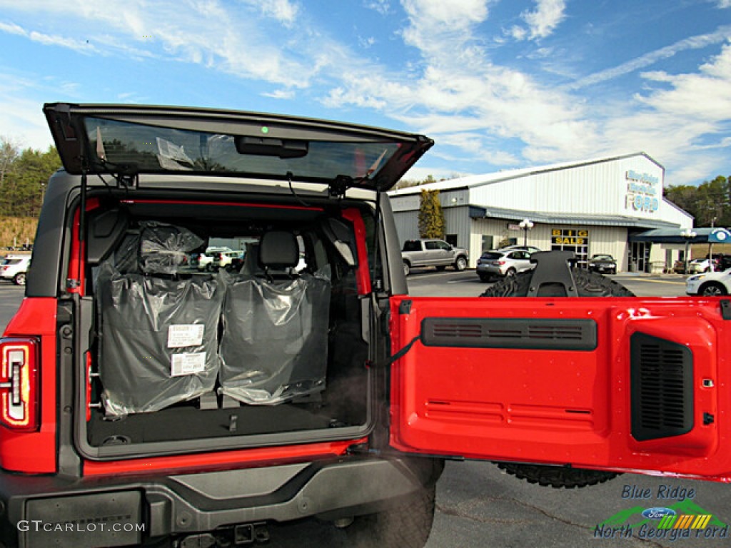 2023 Ford Bronco Wildtrak 4X4 2-Door Trunk Photos