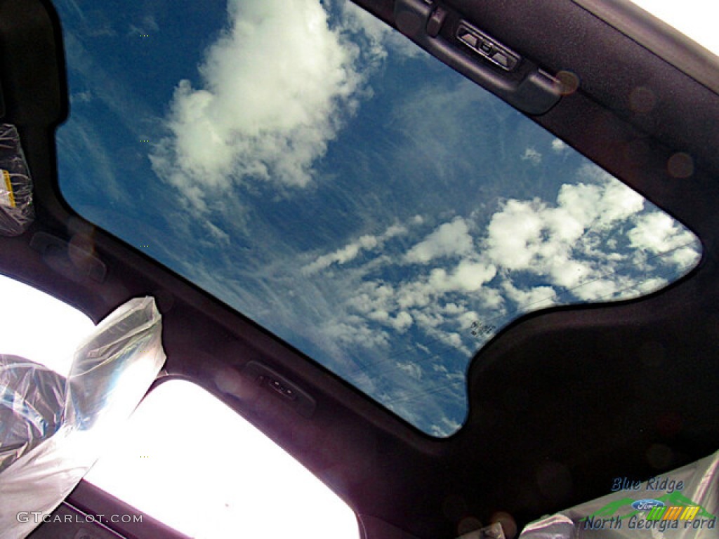 2023 Ford Mustang Mach-E GT eAWD Sunroof Photo #145518697