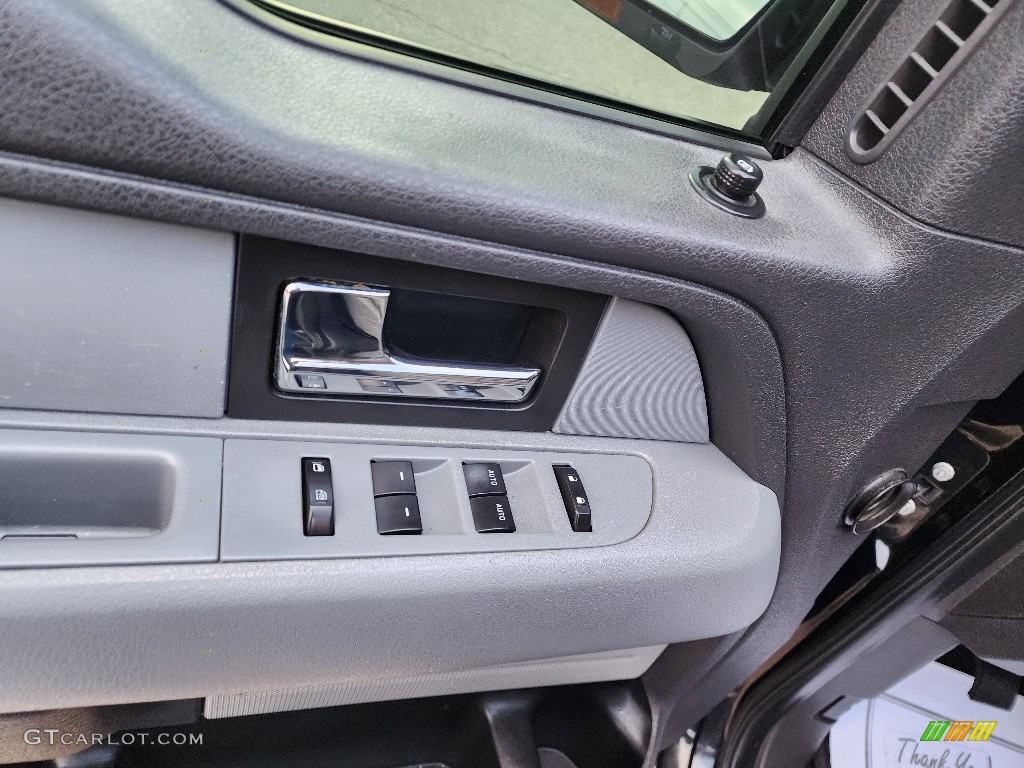 2013 F150 XLT SuperCrew 4x4 - Tuxedo Black Metallic / Steel Gray photo #10