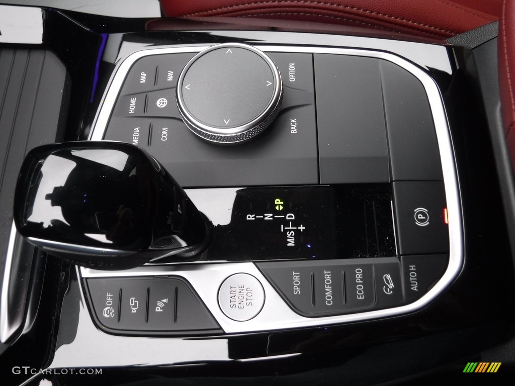 2022 BMW X3 M40i Transmission Photos