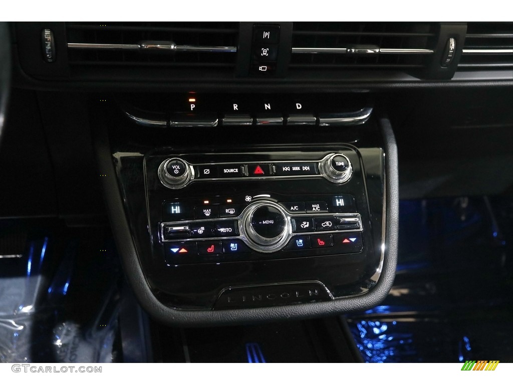2020 Lincoln Corsair Reserve AWD Controls Photos