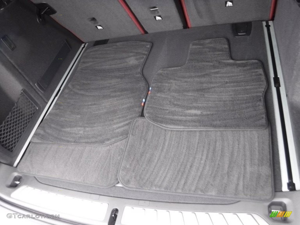 2022 BMW X3 M40i Trunk Photos