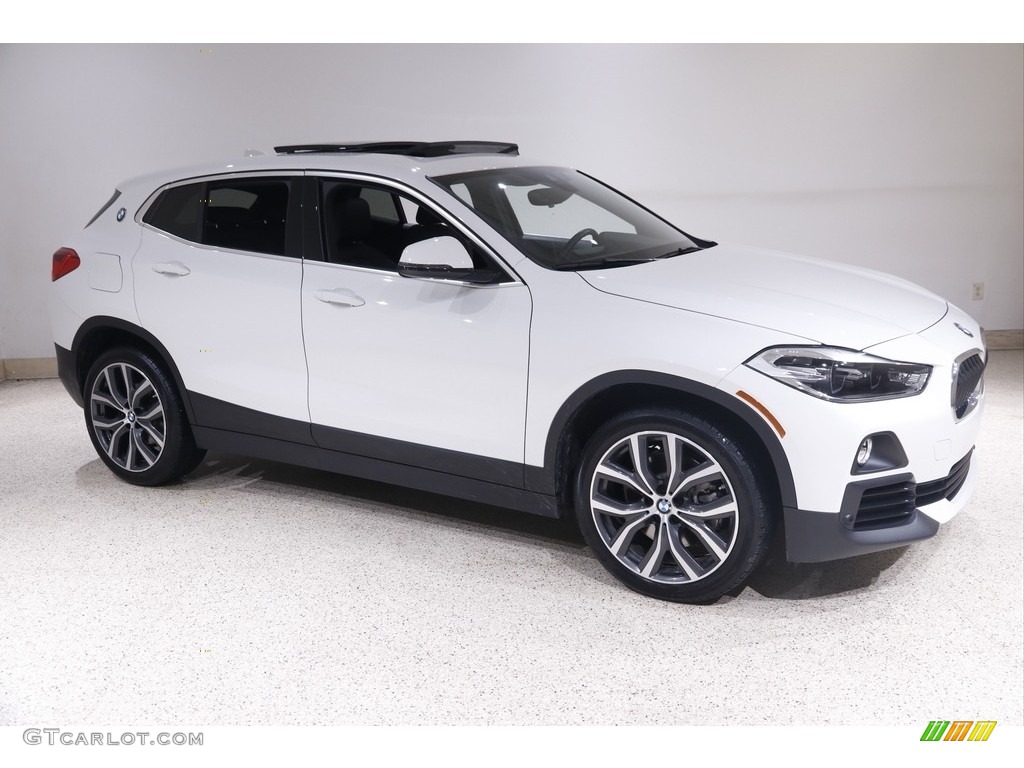 2020 X2 xDrive28i - Alpine White / Black photo #1