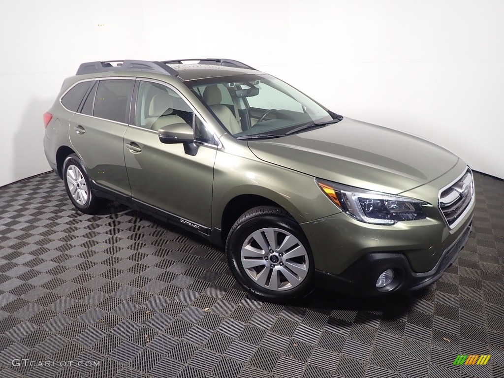 2019 Outback 2.5i Premium - Wilderness Green Metallic / Warm Ivory photo #3