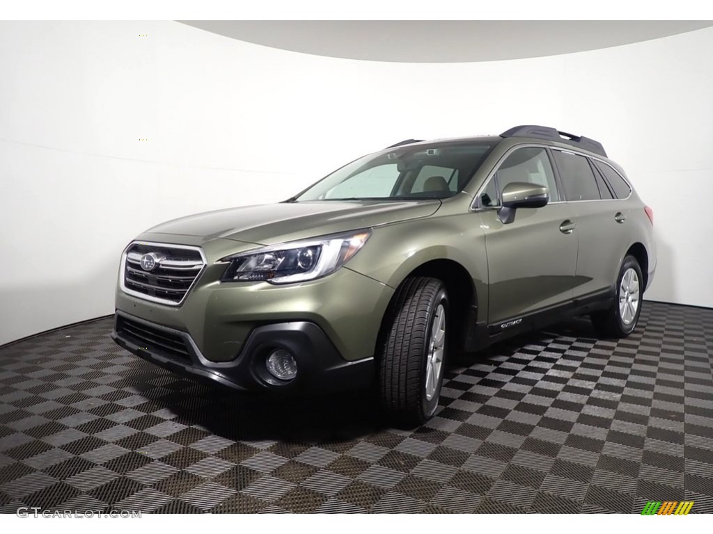 2019 Outback 2.5i Premium - Wilderness Green Metallic / Warm Ivory photo #7