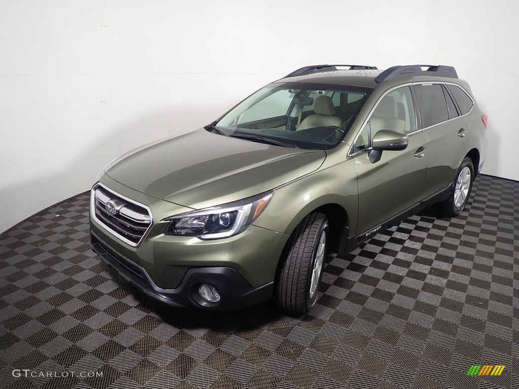 2019 Outback 2.5i Premium - Wilderness Green Metallic / Warm Ivory photo #8