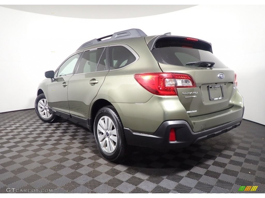 2019 Outback 2.5i Premium - Wilderness Green Metallic / Warm Ivory photo #9