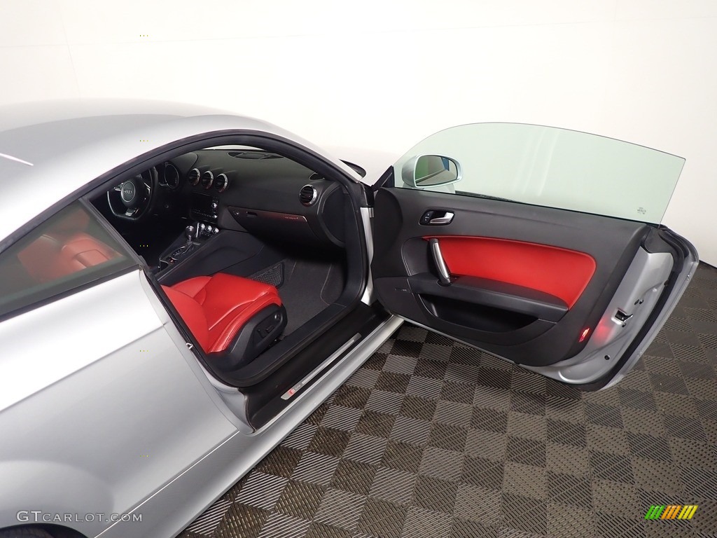 2014 Audi TT 2.0T quattro Coupe Door Panel Photos