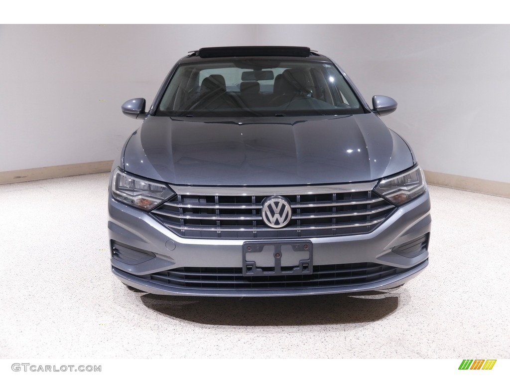 2019 Jetta SE - Platinum Gray Metallic / Titan Black photo #2