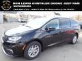 2023 Brilliant Black Crystal Pearl Chrysler Pacifica Touring L  photo #1