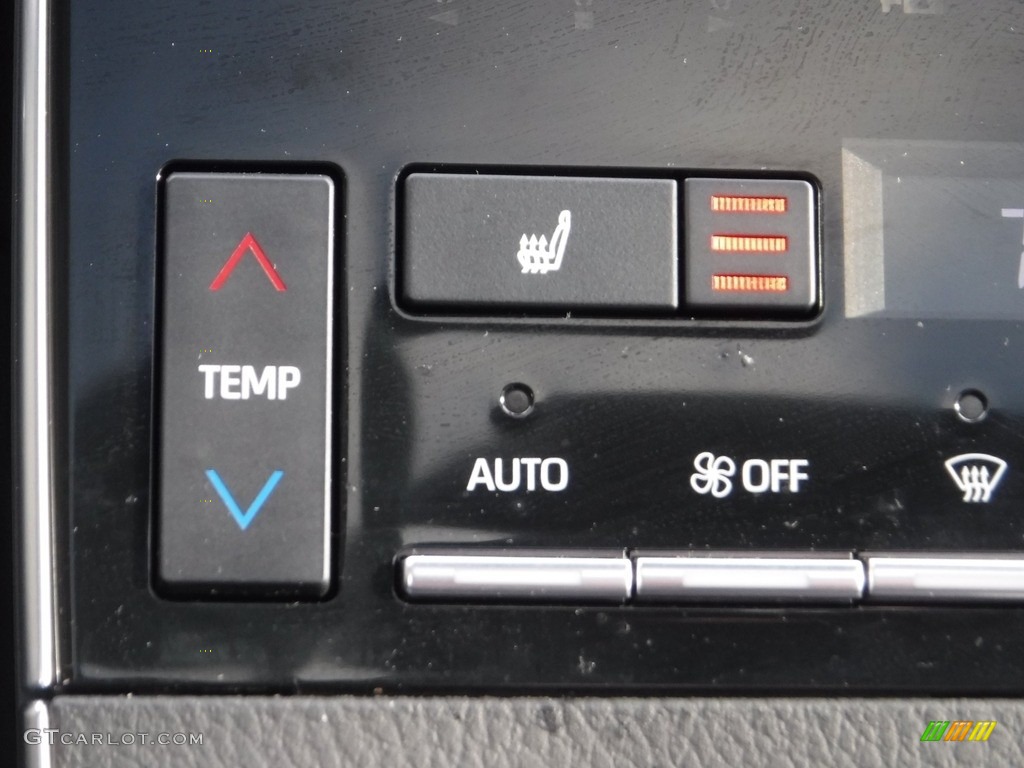 2021 Toyota Avalon TRD Controls Photos