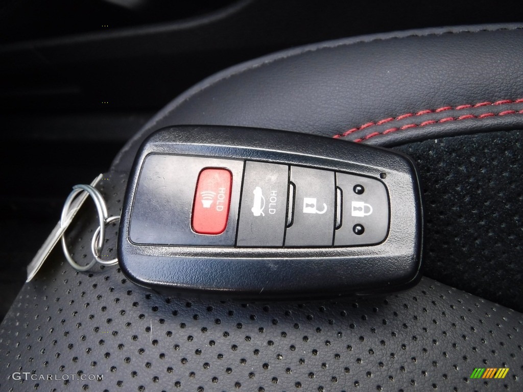 2021 Toyota Avalon TRD Keys Photos