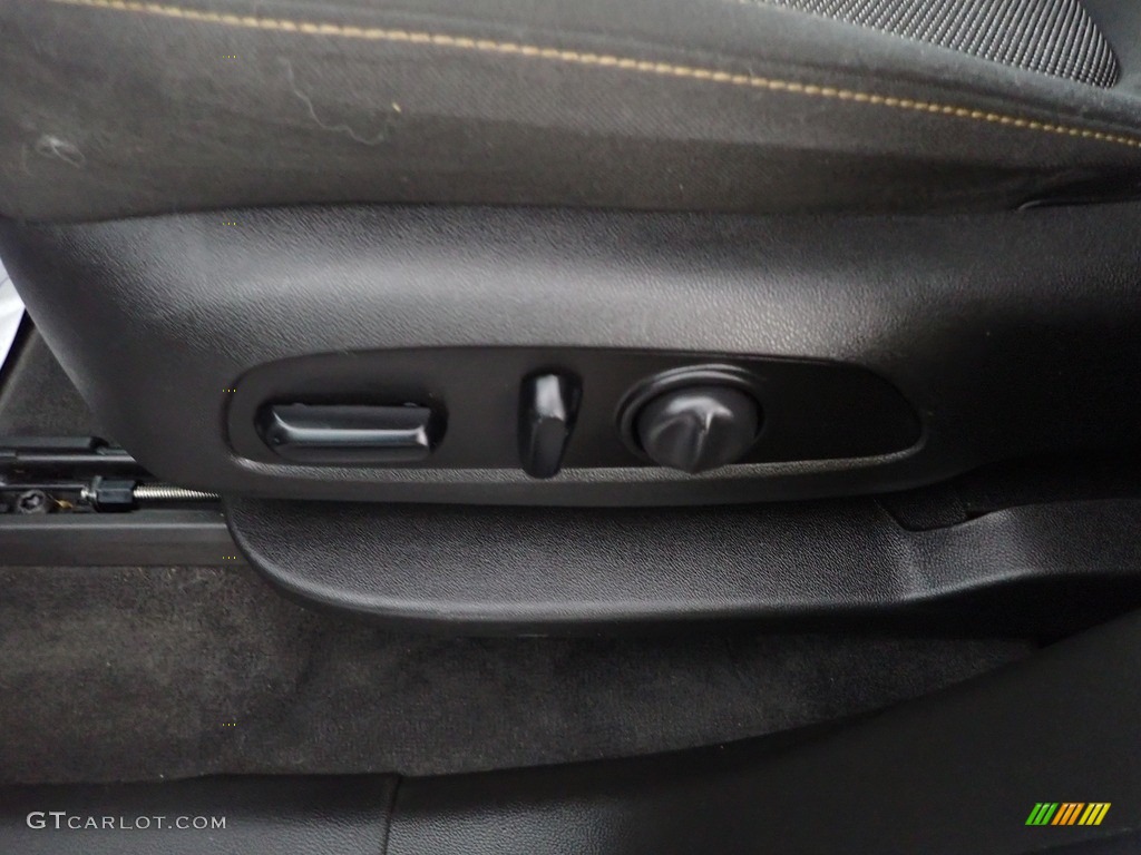 2019 Traverse LT AWD - Silver Ice Metallic / Jet Black photo #14