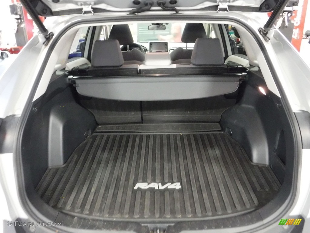 2021 Toyota RAV4 XLE AWD Trunk Photos