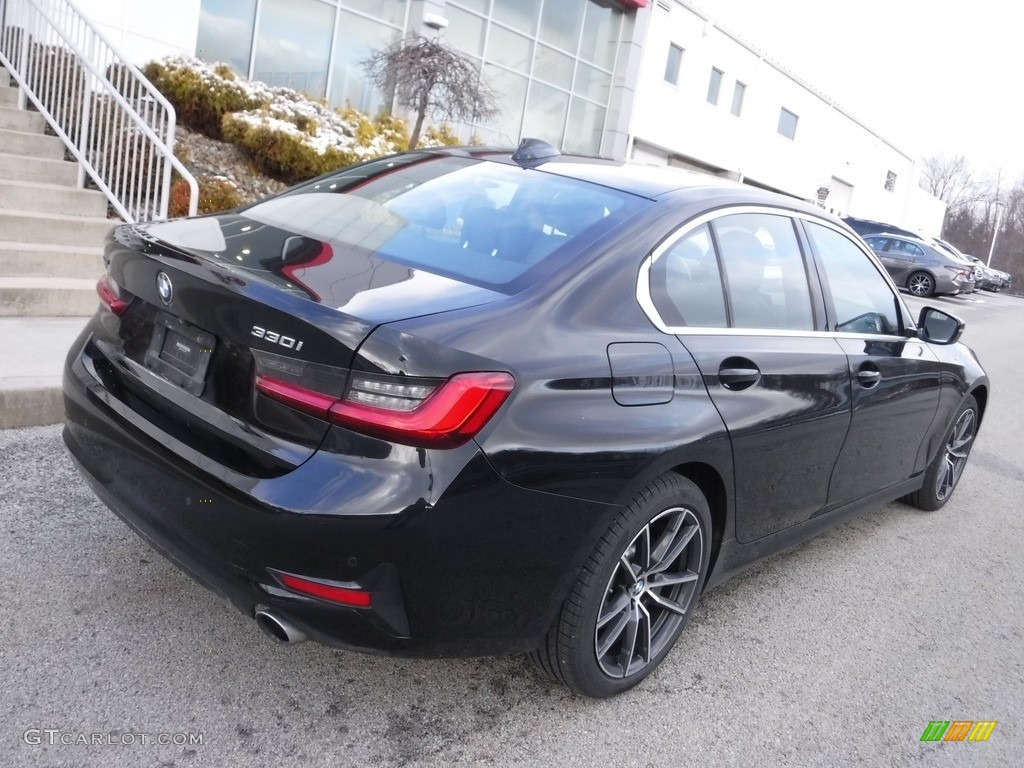 2020 3 Series 330i xDrive Sedan - Black Sapphire Metallic / Black photo #15